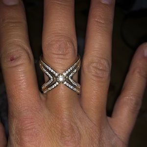Henri Bendel Ring